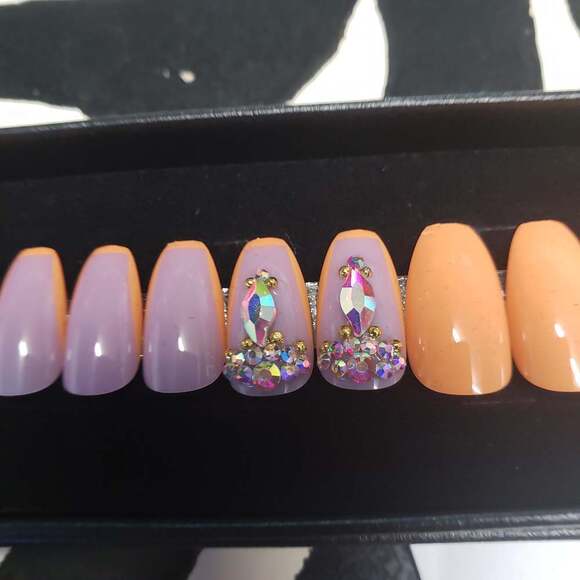 Kristy Press On Nail Set - Picture 2 of 3